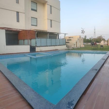 Hotel Cygnett Lite Alwar Exterior foto