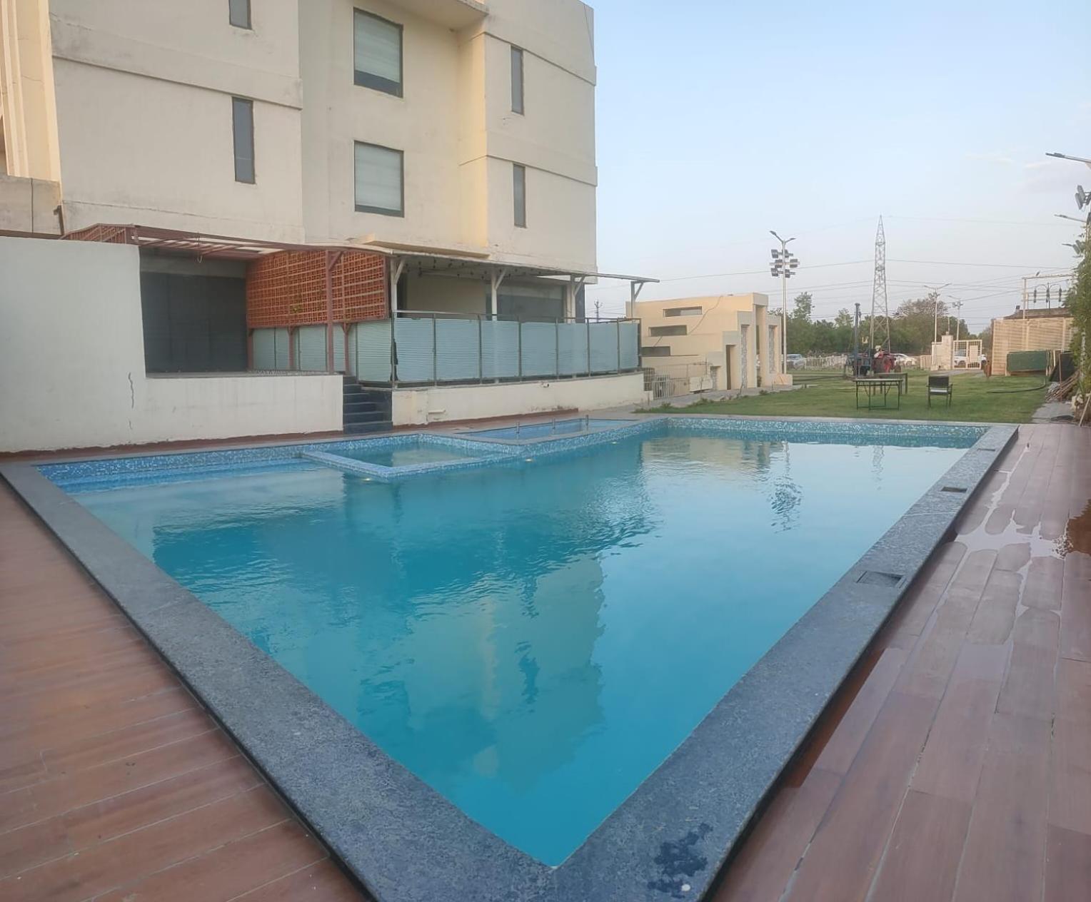 Hotel Cygnett Lite Alwar Exterior foto